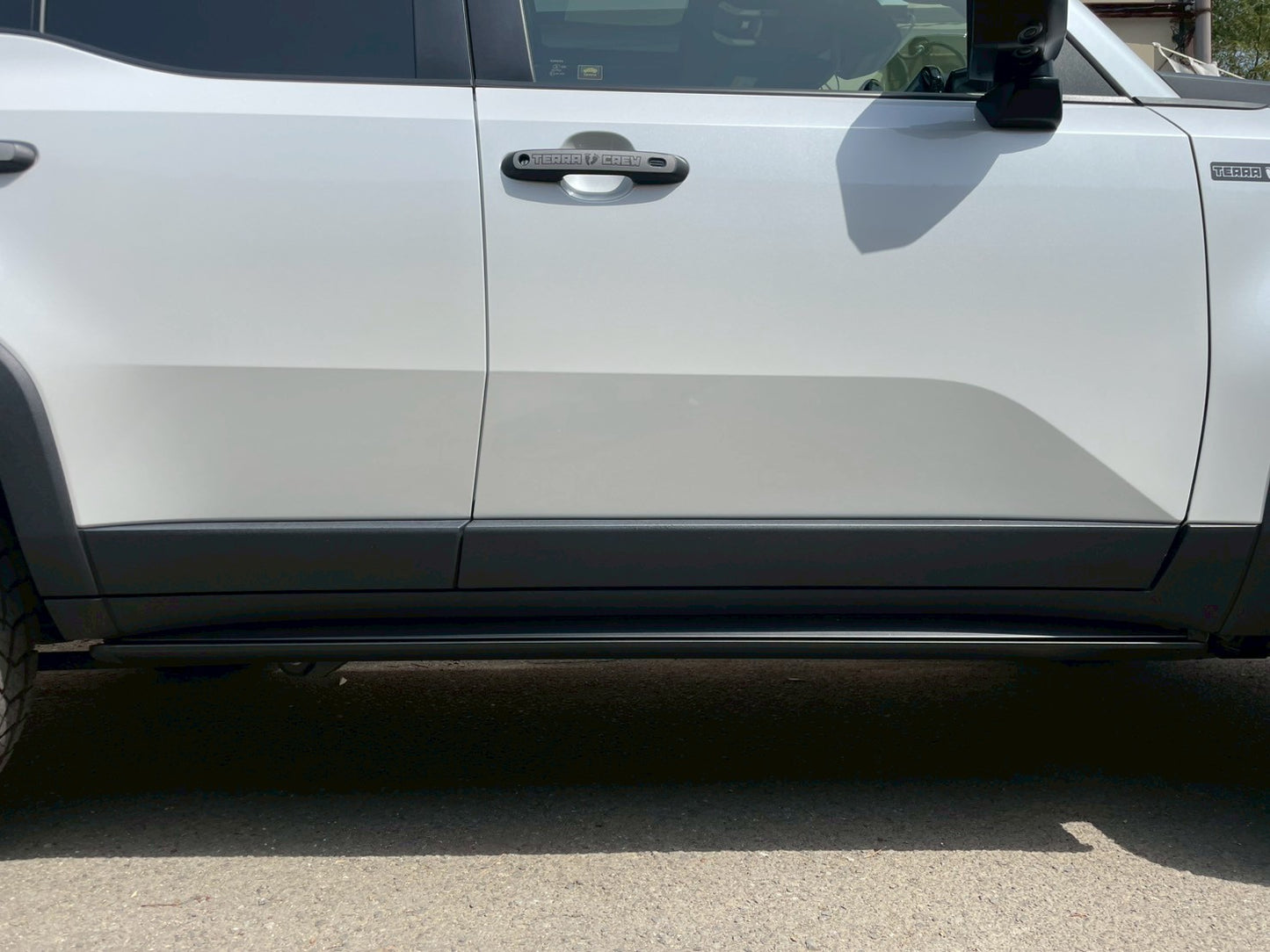 ランドクルーザー250専用　電動サイドステップ