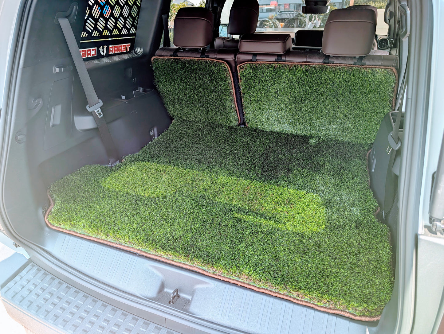 ランドクルーザー250専用　人工芝ラゲージマット